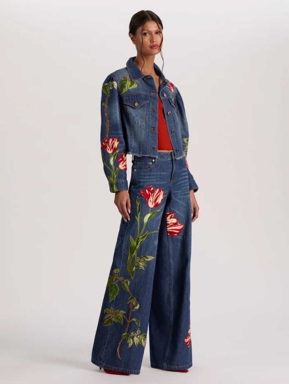 Alice + Olivia AMAZING EMBROIDERED JEAN - Picture 4 of 15